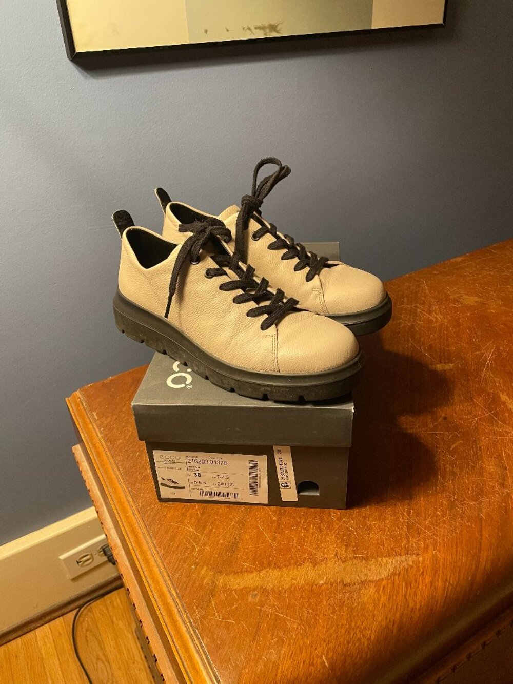 ECCO Women's Nouvelle Lace up Leather Sneakers, Limestone Size US 7.5